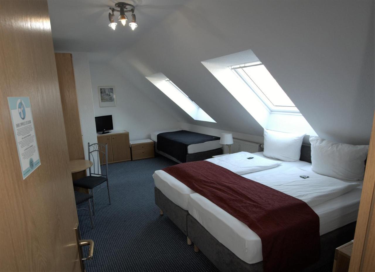 Hotel Leo Muehlhausen Екстериор снимка