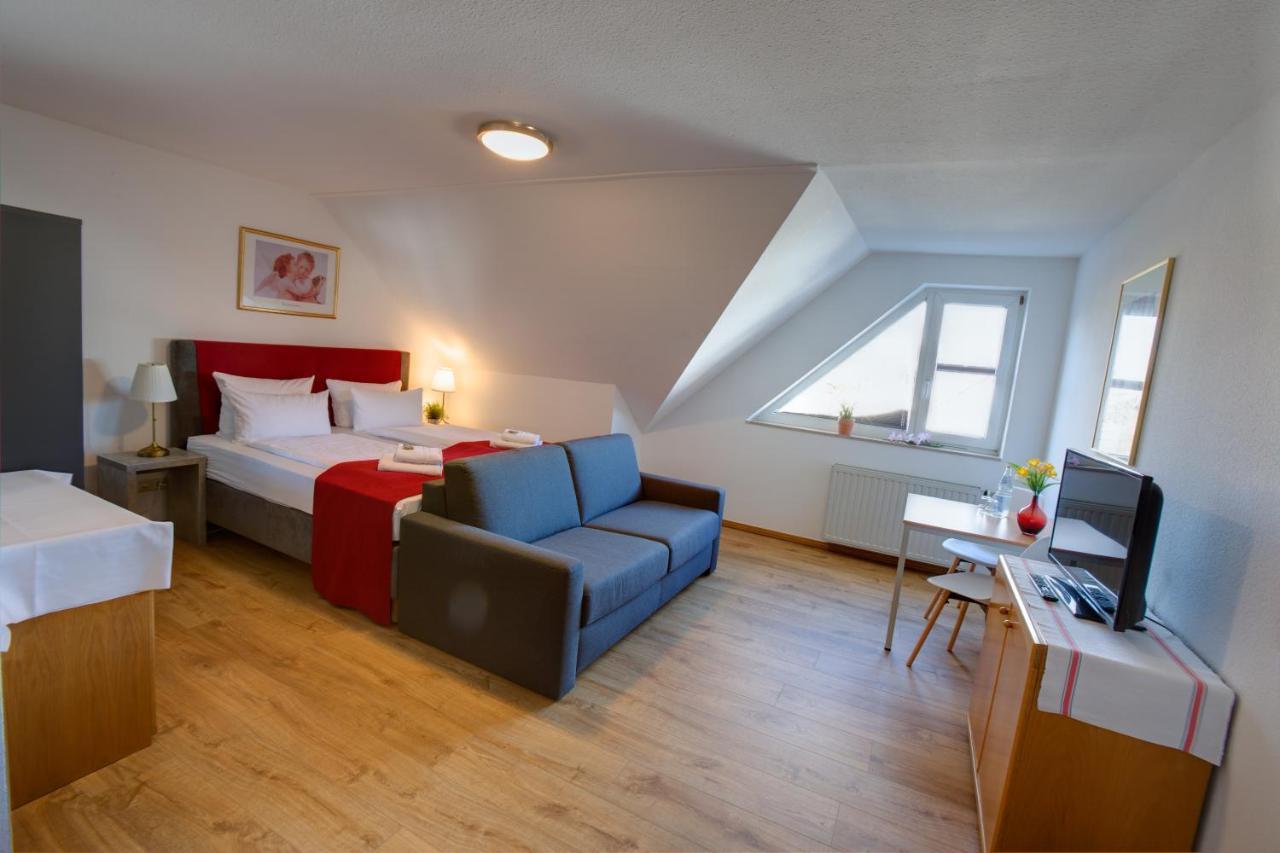 Hotel Leo Muehlhausen Екстериор снимка