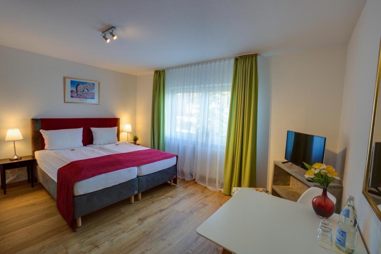 Hotel Leo Muehlhausen Екстериор снимка