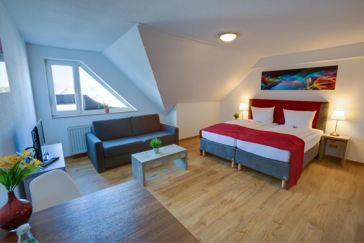 Hotel Leo Muehlhausen Екстериор снимка