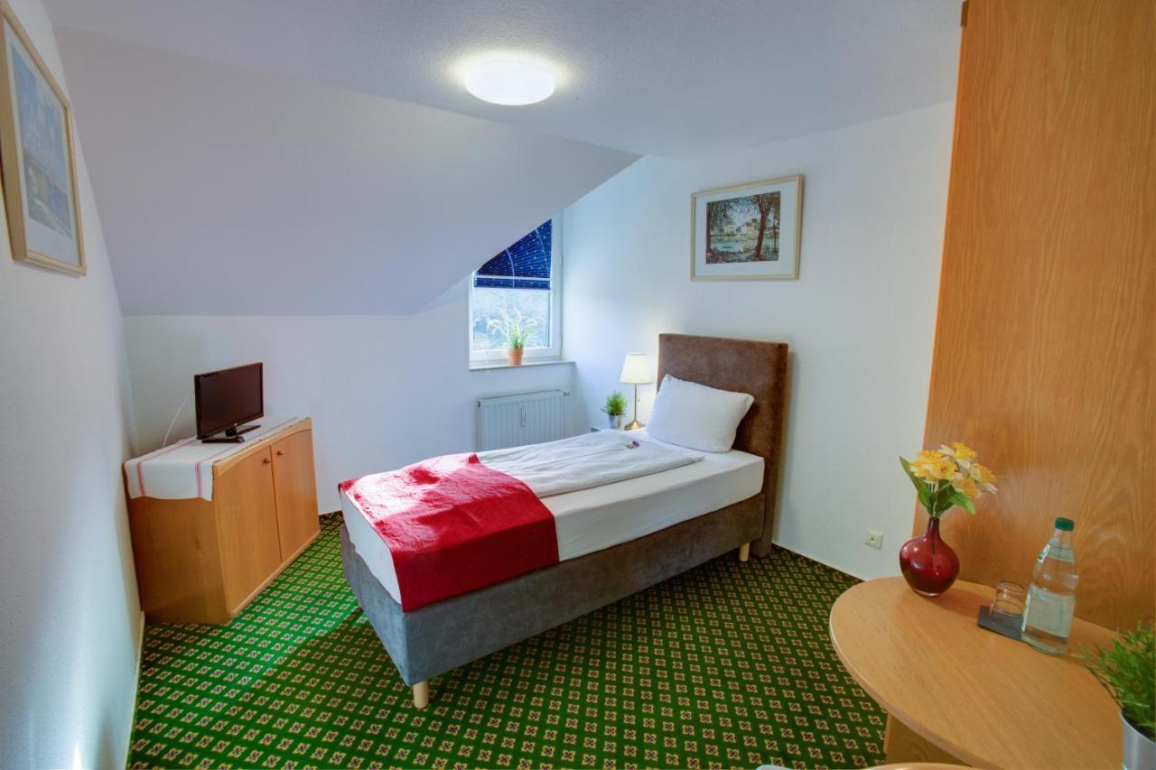 Hotel Leo Muehlhausen Екстериор снимка