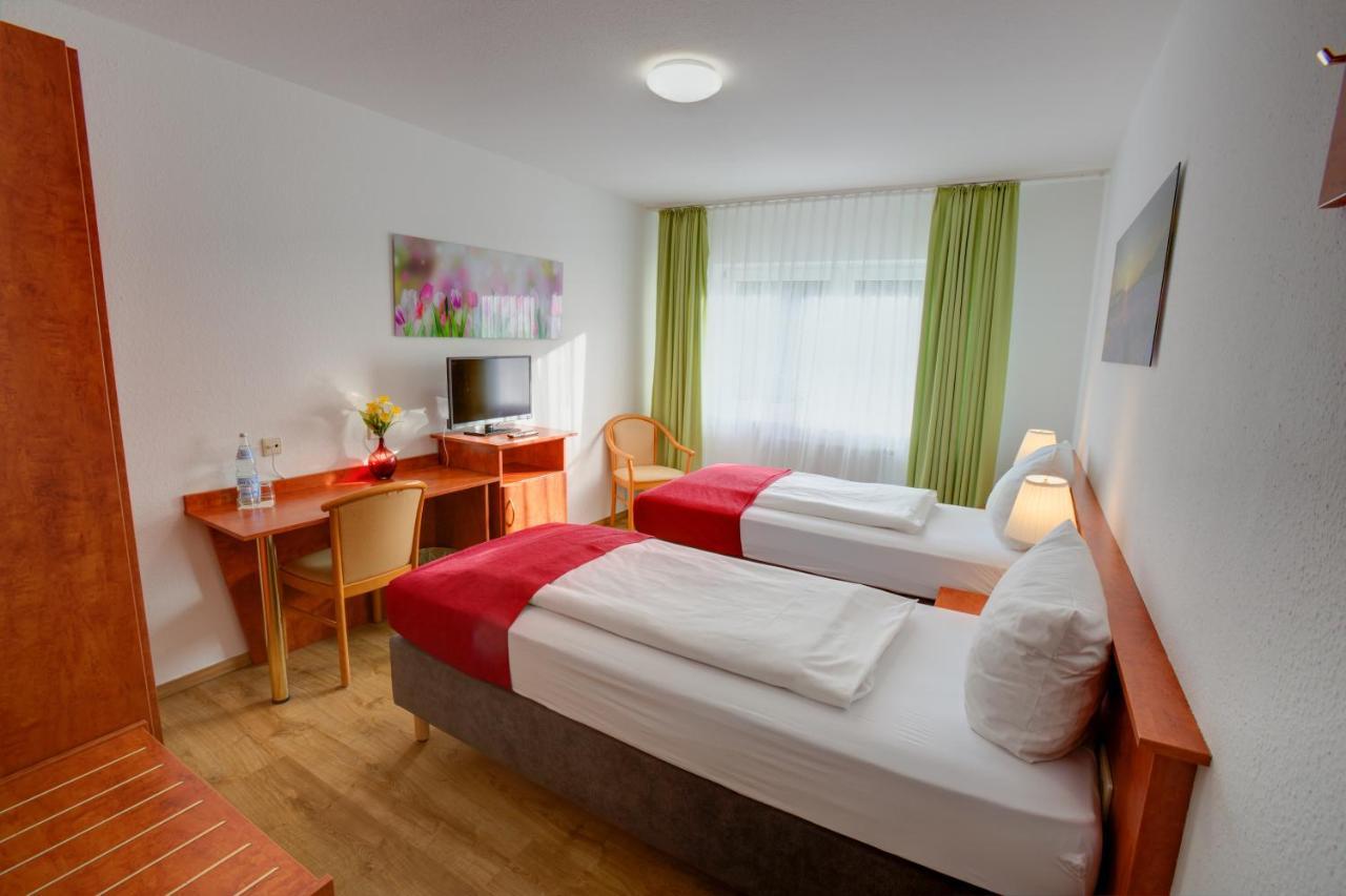 Hotel Leo Muehlhausen Екстериор снимка